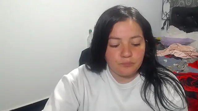 Snapshot of shopyymessyy chatting on 12-20-24, 11:47 shopyymessyy online show from 12-20-24, 11:47