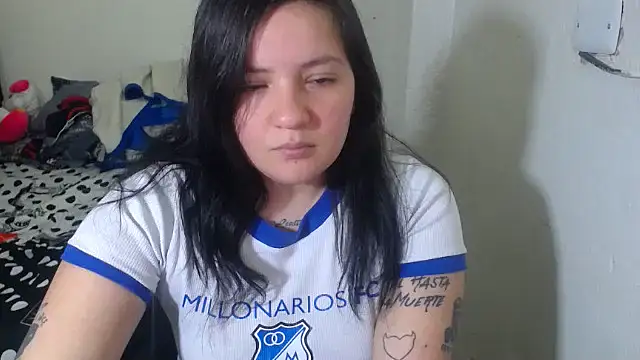 Snapshot of shopyymessyy chatting on 11-13-25, 08:30 shopyymessyy online show from 11-13-25, 08:30