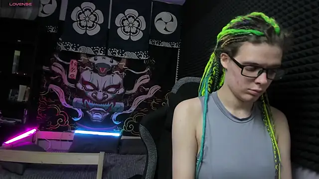 KIKI Krash online show from 09-17-25, 10:06