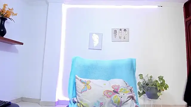 anniesweet- online show from 12-19-25, 01:07