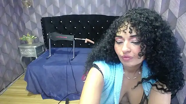Snapshot of Sofiacowperx chatting on 01-27-25, 02:13 Sofiacowperx online show from 01-27-25, 02:13