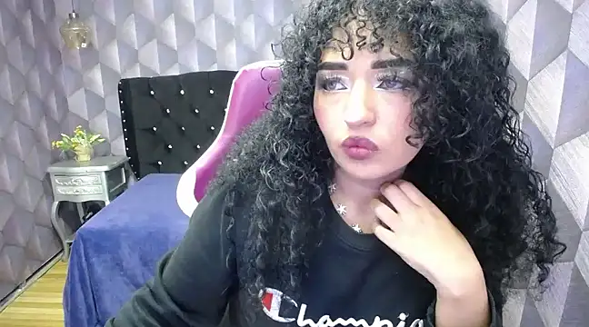Snapshot of Sofiacowperx chatting on 01-31-25, 03:22 Sofiacowperx online show from 01-31-25, 03:22