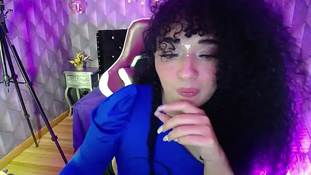 Snapshot of Sofiacowperx chatting on 02-16-25, 02:42 Sofiacowperx online show from 02-16-25, 02:42