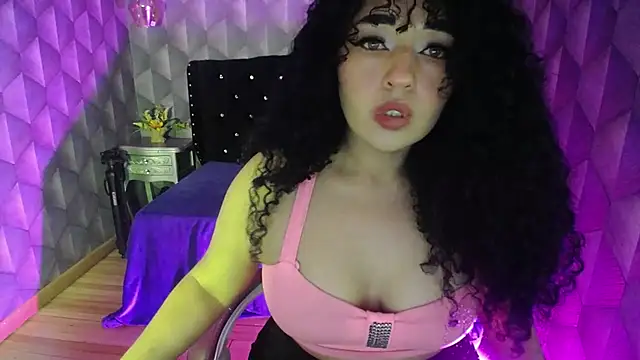 Snapshot of Sofiacowperx chatting on 02-26-25, 01:52 Sofiacowperx online show from 02-26-25, 01:52