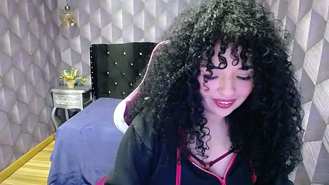 Snapshot of Sofiacowperx chatting on 03-02-25, 09:11 Sofiacowperx online show from 03-02-25, 09:11