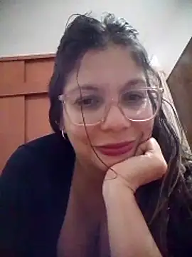 Snapshot of Carliina_Soussa chatting on 05-06-26, 10:48 Carliina Soussa online show from 05-06-26, 10:48