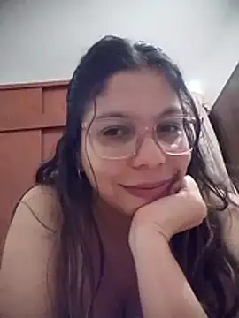 Snapshot of Carliina_Soussa chatting on 05-16-26, 12:07 Carliina Soussa online show from 05-16-26, 12:07