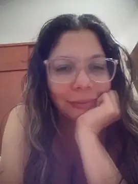 Snapshot of Carliina_Soussa chatting on 05-18-26, 05:13 Carliina Soussa online show from 05-18-26, 05:13