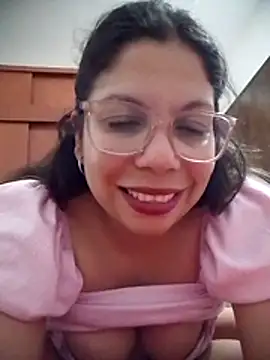 Snapshot of Carliina_Soussa chatting on 05-29-26, 11:25 Carliina Soussa online show from 05-29-26, 11:25