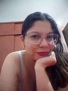 Snapshot of Carliina_Soussa chatting on 06-01-26, 03:30 Carliina Soussa online show from 06-01-26, 03:30