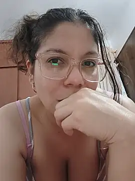 Carliina Soussa online show from 07-13-26, 11:51