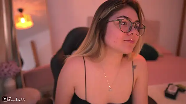 Lau Bee online show from 11-12-25, 05:57