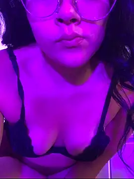 Abigail Cowen online show from 03-02-26, 03:19