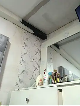 Abigail Cowen online show from 03-18-26, 03:59