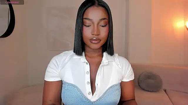 SavannahStorm online show from 06-13-26, 07:56