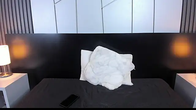 Snapshot of liz_goth chatting on 02-14-25, 01:08 liz goth online show from 02-14-25, 01:08