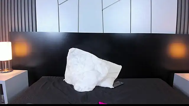 Snapshot of liz_goth chatting on 02-14-25, 04:09 liz goth online show from 02-14-25, 04:09