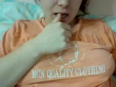 MikaKors online show from 01-17-25, 04:47