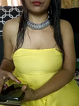 Snapshot of Cute_Kritika chatting on 02-16-25, 06:21 Cute Kritika online show from 02-16-25, 06:21