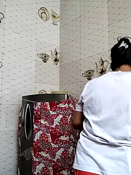 illay love online show from 10-19-25, 07:09