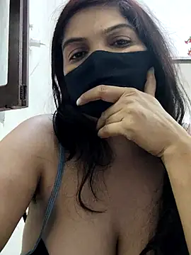 illay love online show from 10-26-25, 05:52