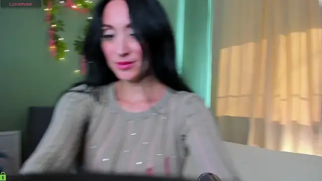 Margaret Clark  online show from 04-27-26, 11:30