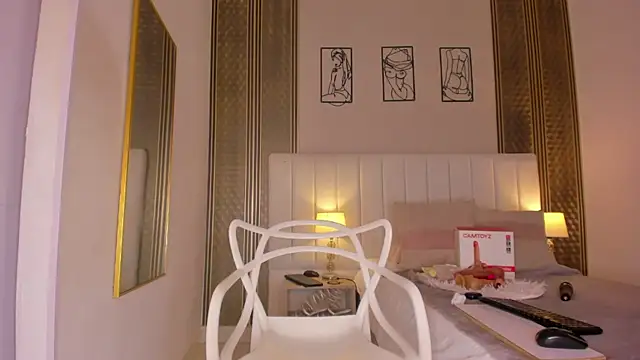 zoe sky  online show from 04-04-26, 11:40