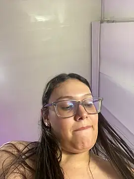 Snapshot of SofiaJoness_ chatting on 03-06-25, 02:41 SofiaJoness  online show from 03-06-25, 02:41