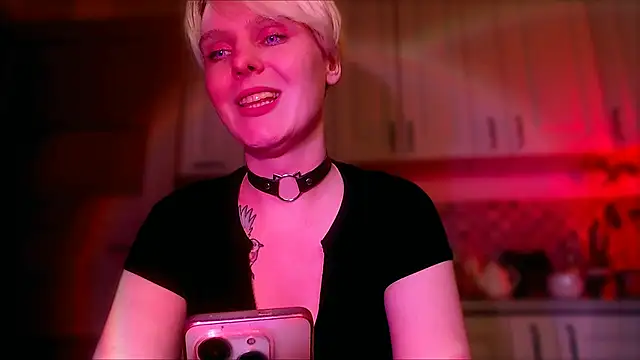 Snapshot of MissSeverina chatting on 10-31-25, 07:15 MissSeverina online show from 10-31-25, 07:15