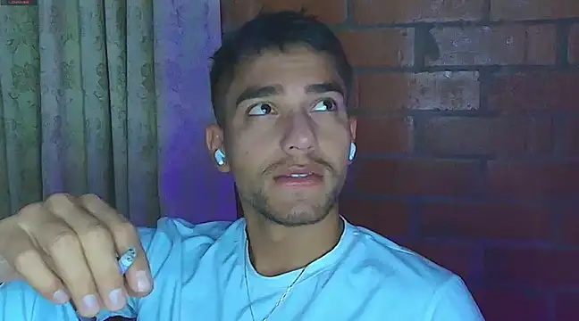 Leandro valenzuela online show from 02-05-25, 04:27