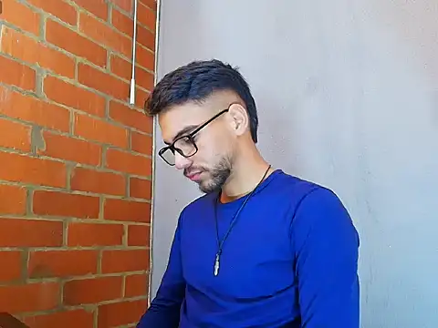 Leandro valenzuela online show from 10-11-25, 03:10