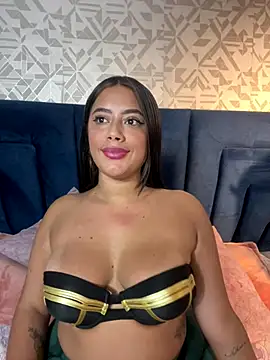ElaaPerez online show from 11-30-25, 03:32