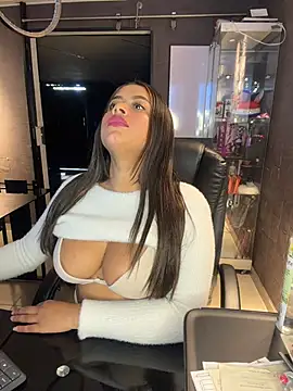 ElaaPerez online show from 02-09-26, 08:24