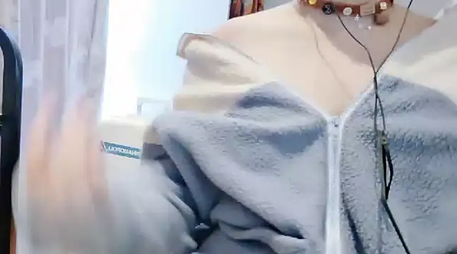 Snapshot of arena1357 chatting on 12-10-24, 04:02 arena1357 online show from 12-10-24, 04:02