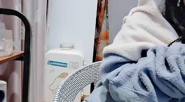 Snapshot of arena1357 chatting on 12-19-24, 08:34 arena1357 online show from 12-19-24, 08:34