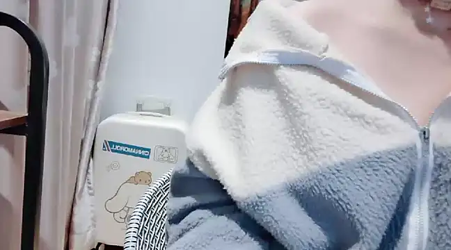 Snapshot of arena1357 chatting on 12-28-24, 03:15 arena1357 online show from 12-28-24, 03:15