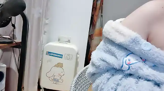 Snapshot of arena1357 chatting on 01-11-25, 10:18 arena1357 online show from 01-11-25, 10:18