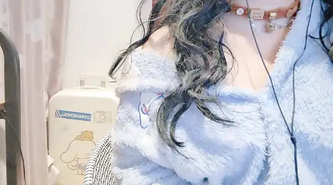 Snapshot of arena1357 chatting on 03-17-25, 03:29 arena1357 online show from 03-17-25, 03:29