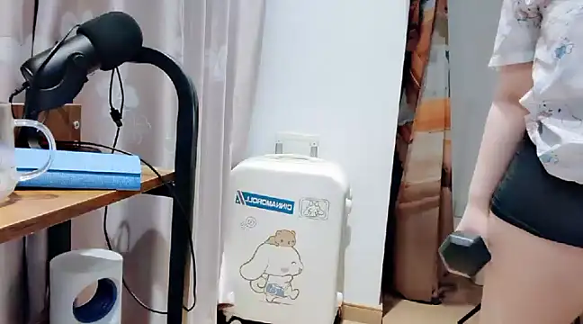 Snapshot of arena1357 chatting on 03-22-25, 06:36 arena1357 online show from 03-22-25, 06:36