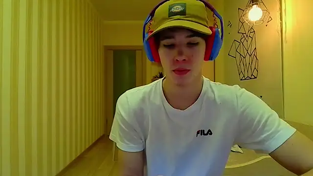 Snapshot of gayGamogey chatting on 12-06-24, 12:27 gayGamogey online show from 12-06-24, 12:27