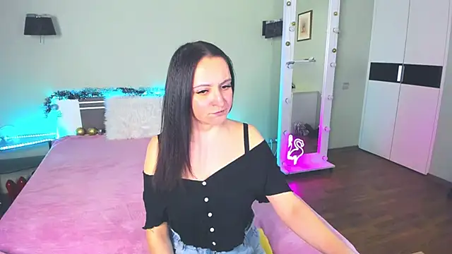 AngellLika online show from 12-18-24, 05:00