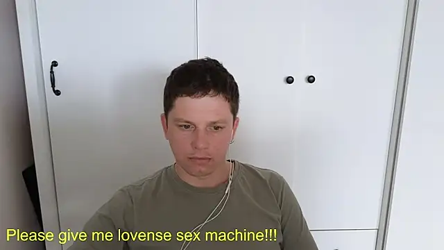 BigL0ve online show from 04-26-26, 03:48