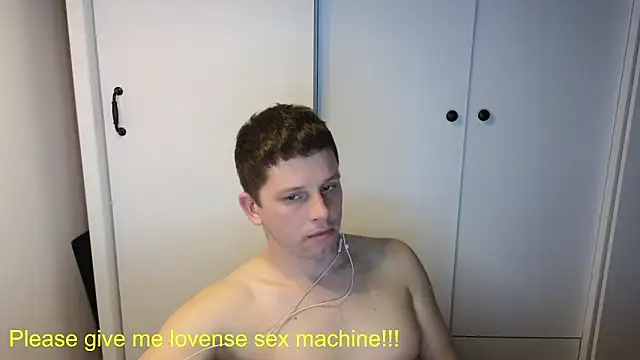 BigL0ve online show from 04-26-26, 03:53