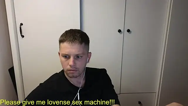 Snapshot of BigL0ve chatting on 05-21-26, 01:51 BigL0ve online show from 05-21-26, 01:51