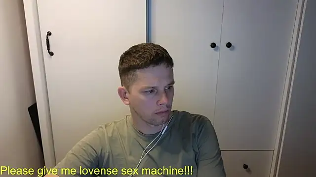 Snapshot of BigL0ve chatting on 05-30-26, 02:14 BigL0ve online show from 05-30-26, 02:14