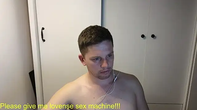 Snapshot of BigL0ve chatting on 06-09-26, 01:12 BigL0ve online show from 06-09-26, 01:12