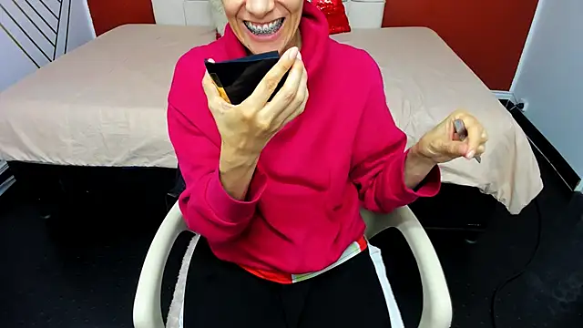 Abrillee1 online show from 12-27-24, 07:35