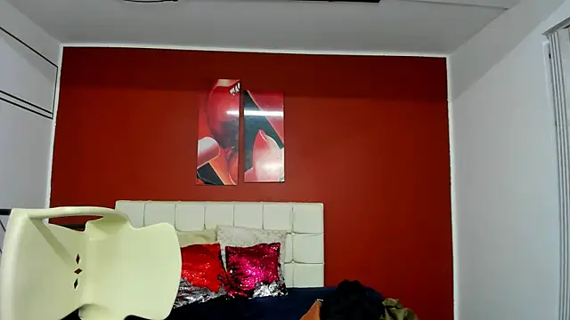 Abrillee1 online show from 01-08-25, 01:21