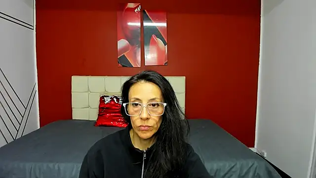 Abrillee1 online show from 02-10-25, 11:02