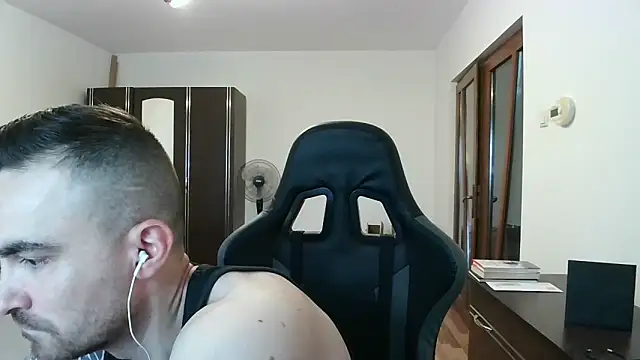 mu5clemania2 online show from 12-22-25, 06:43